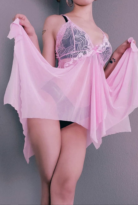 美しいアジアのオンリーファンズ 無料セクシー 写真