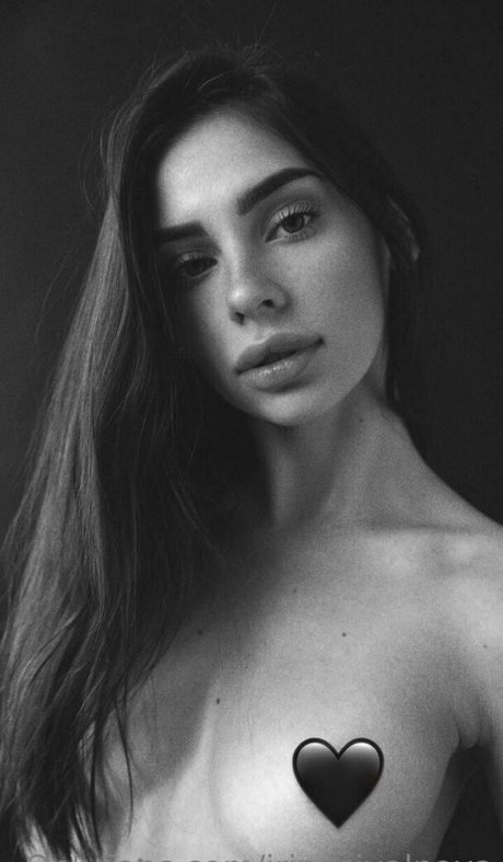 巨乳ストリップオンリーファンズ ベスト 写真