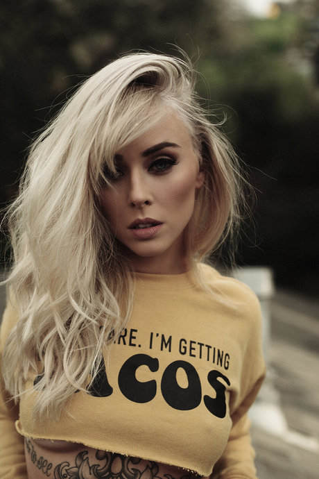 Alysha Nett ポルノモデル 写真