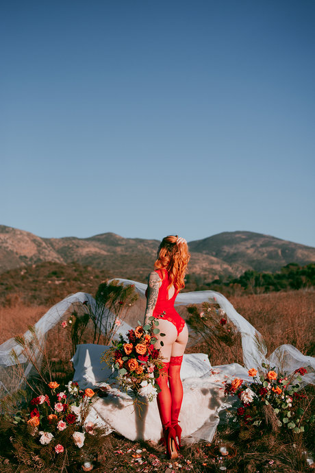 ランジェリー フェラチオ オンリーファンズ ヌード 写真