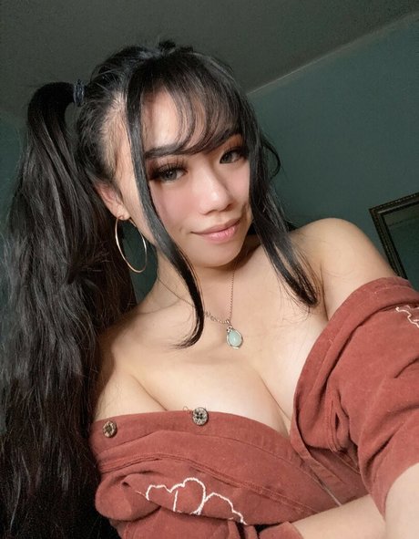 Jizzmun 裸の女優 写真