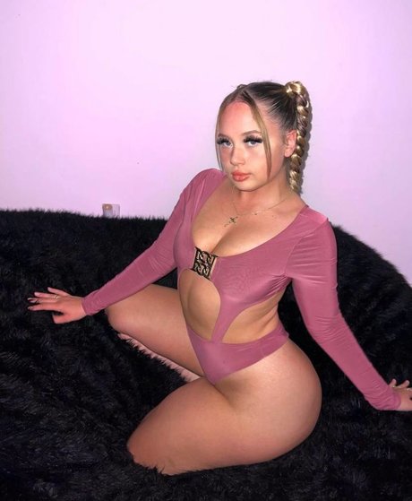 Arielle lael HDモデル 写真