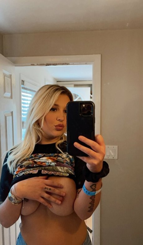 Autumn Moretti セクシーモデル 写真