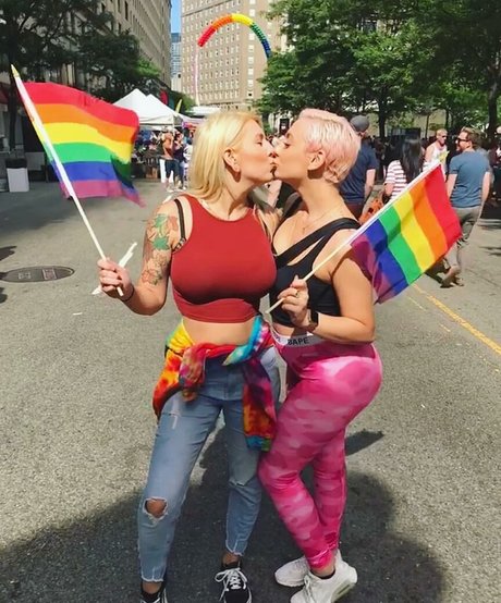 Autumn Moretti ポルノモデル ギャラリー