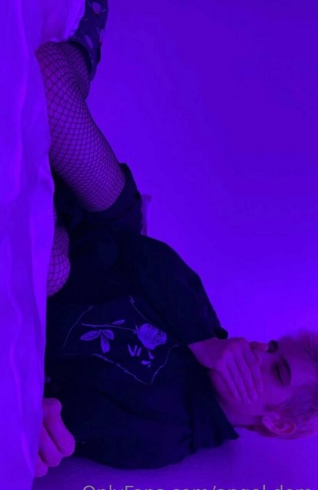 ぽっちゃりラテン系ティーンオンリーファンズ セックス 画像