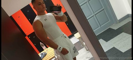 youngmusclegrowingboy かわいいスター 写真
