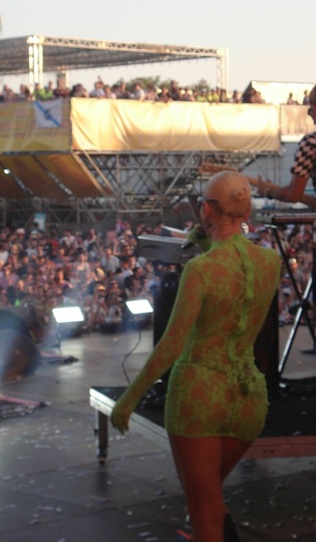 美しいティーンオンリーファン セクシーヌード ギャラリー