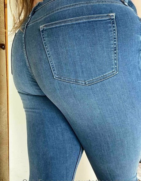 yourtattooedsecret 裸の女優 画像