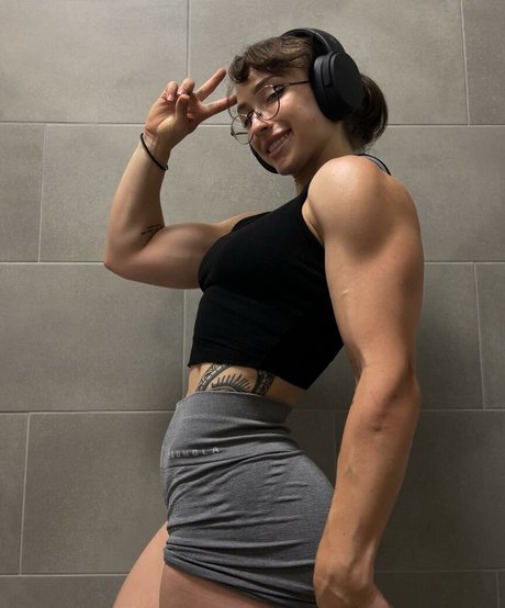 leanbeefpatty エロティック女優 ギャラリー