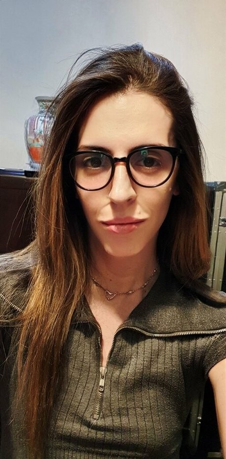 いたずらなオンリーファンズ HD ギャラリー