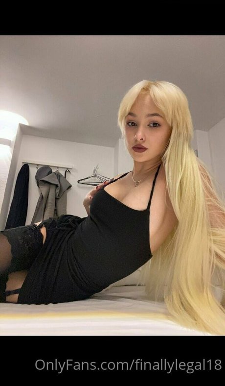 黒のランジェリーオンリーファンズ ホットセクシー 写真
