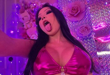 セクシーなアジア人オンリーファンズ HD 画像