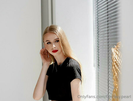 fantasy pearl ポルノスター エロティック 写真