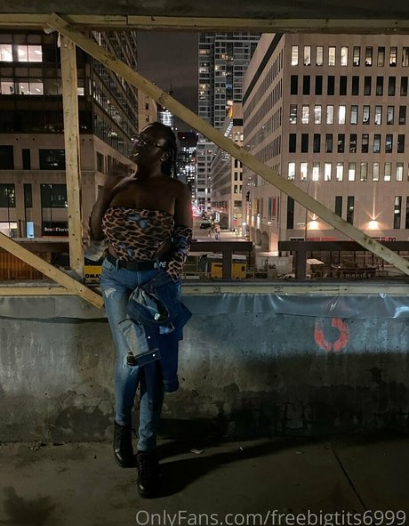 BBC フェムボーイ オンリーファンズ ホットヌード 写真