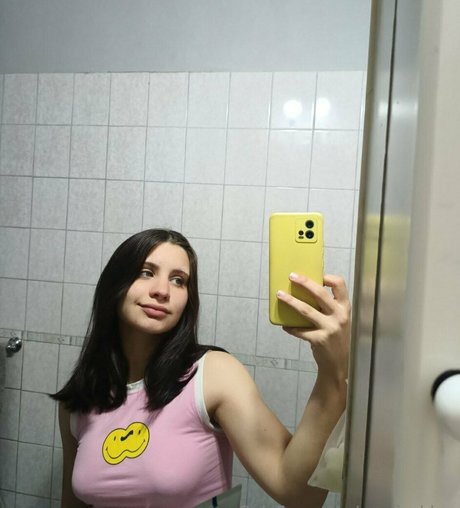 sospicyblog 裸のモデル 写真