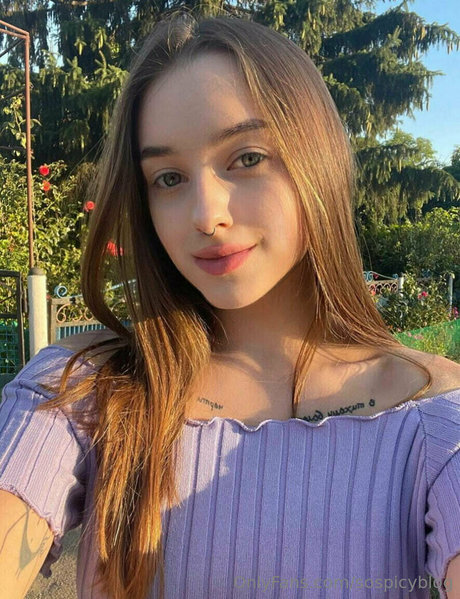 sospicyblog 美しいモデル 写真