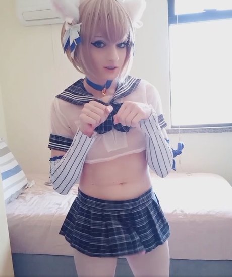 フェラチオ アジア人 オンリーファンズ ポルノグラフィック 画像