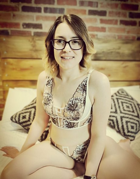 Innocenthotwifexxx profile image