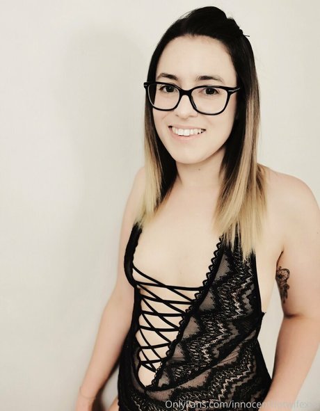 Innocenthotwifexxx セックスモデル 写真