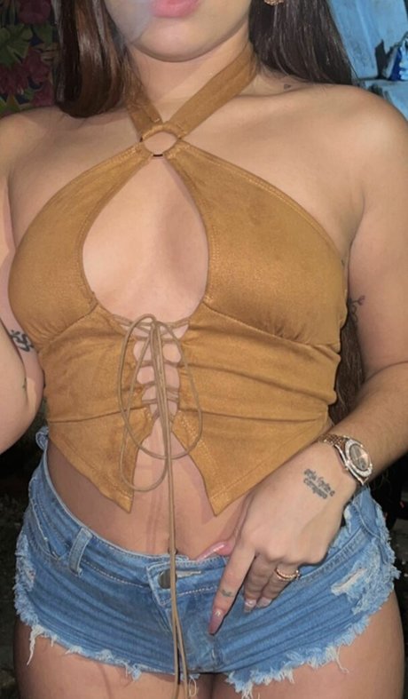 ブラジルの熟女オンリーファンズ 美しい裸 写真