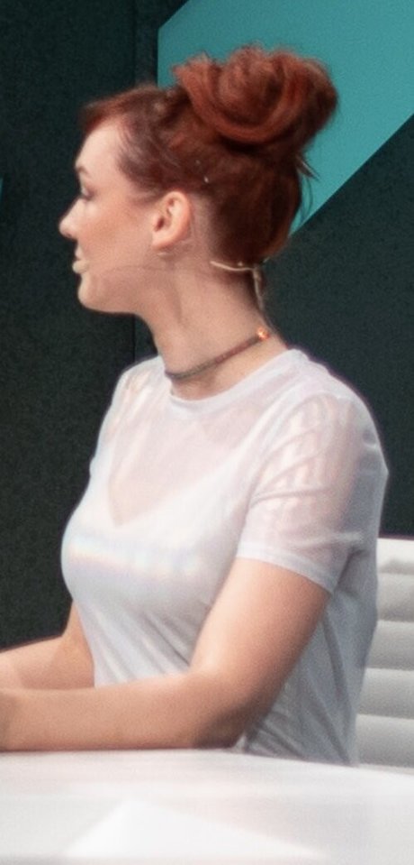 ポルノスターオンリーファンズ アートxxx 画像