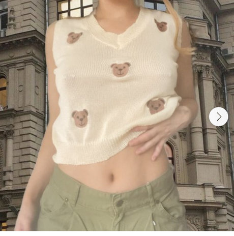 痩せた美女オンリーファンズ ポルノグラフィック アーカイブ