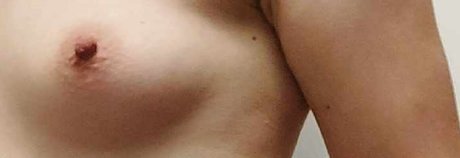 Polish Wife セクシーなポルノスター 写真