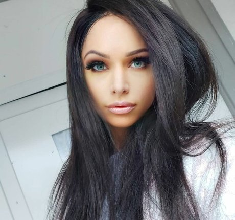 Tyra Kadney 最高のスター 画像