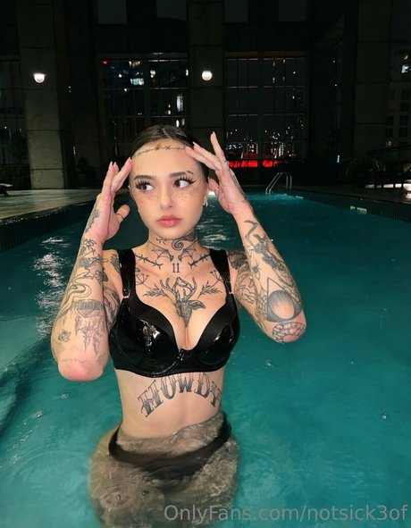 汚れた足オンリーファンズ 美しい裸 写真