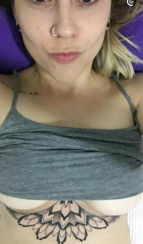 Pathy Dos Reis トップ女優 写真