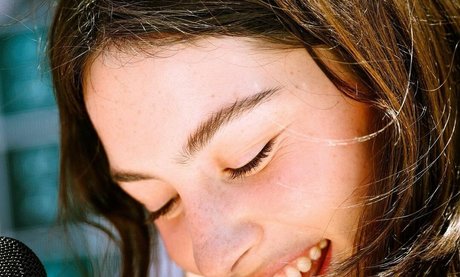 Gracie Abrams profile image