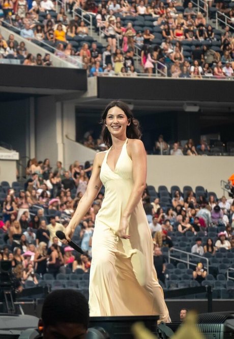 Gracie Abrams ポルノスター 無料 写真