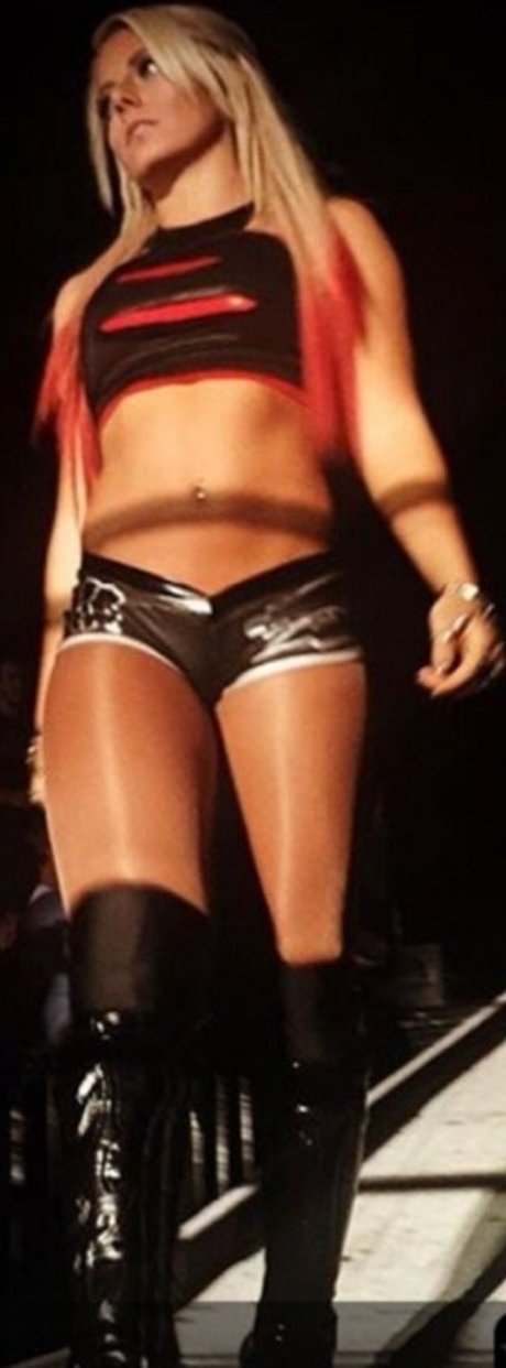 Alexa Bliss セクシーモデル 画像