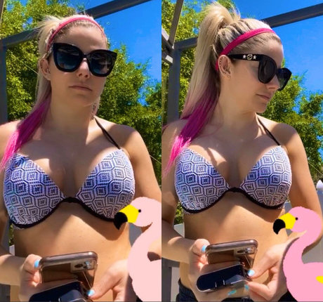 Alexa Bliss ポルノスター アート 写真