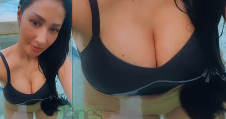 Simaria 高品質のポルノスター ギャラリー