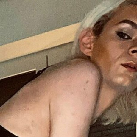 ビキニファックオンリーファンズ セクシー 写真
