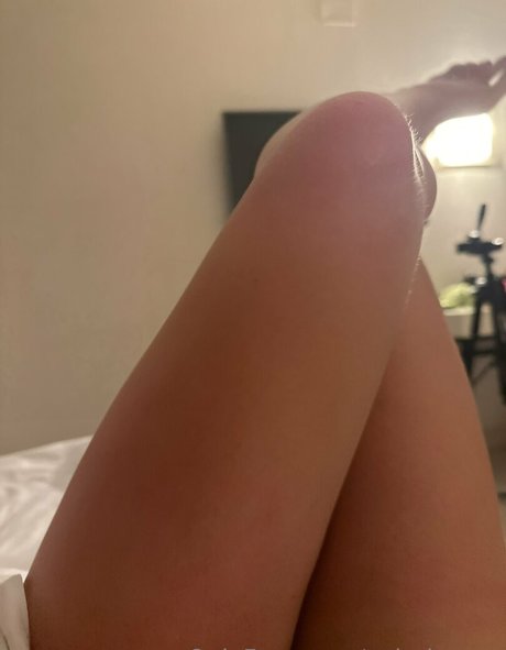 18歳のオンリーファンズ 無料ポルノ ギャラリー