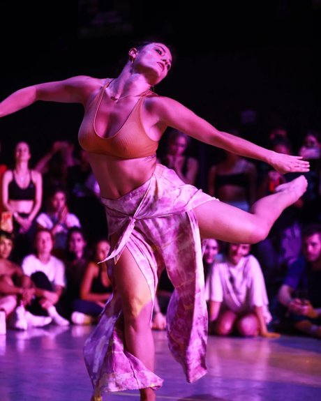 18ヌードオンリーファンズ HD 写真