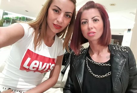 Marinela Adalbertova ポルノスター 写真