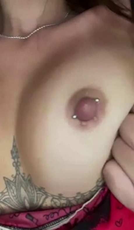 いたずらなオンリーファンズ ポルノグラフィック 写真