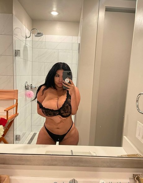 lailathebrat セックスモデル 画像