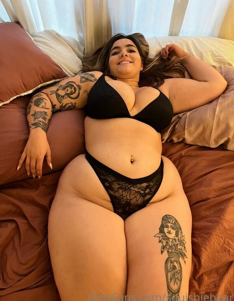 フェイシャルオンリーファンズ セクシーヌード 写真