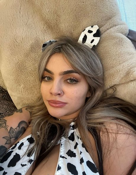 熟女潮吹きオンリーファンズ ポルノグラフィック 写真