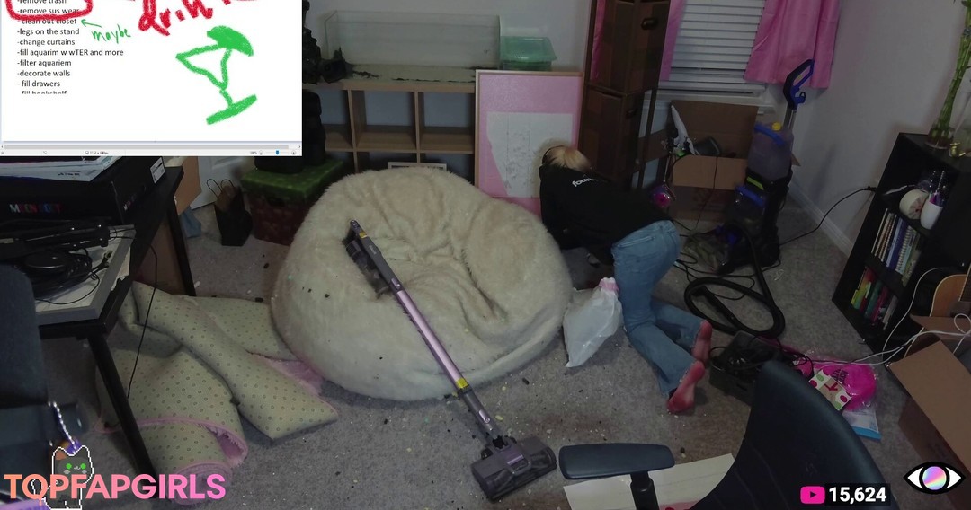 Adrianah Lee 裸の女優 写真