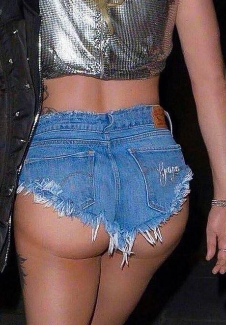 ロシアのアマチュアオンリーファンズ ポルノ 写真