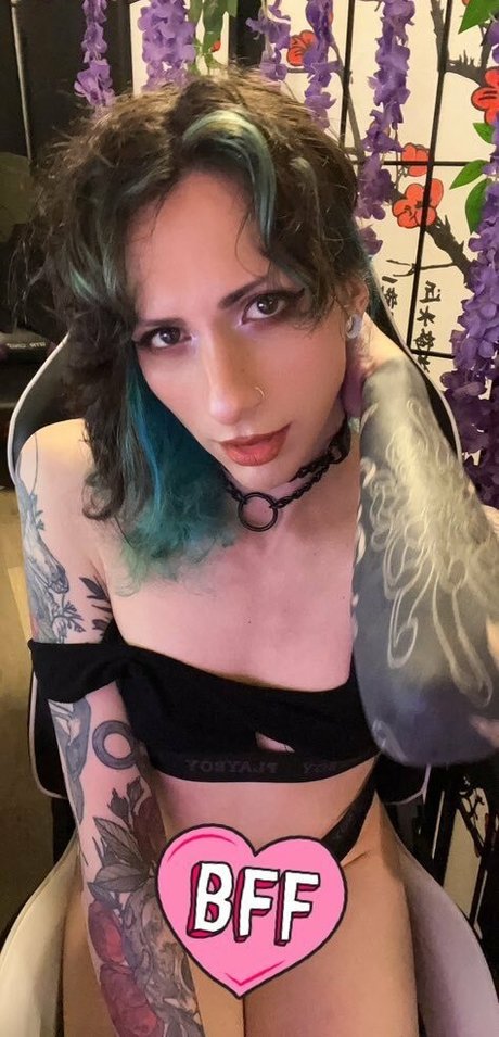 ghostyygoth トップモデル 写真