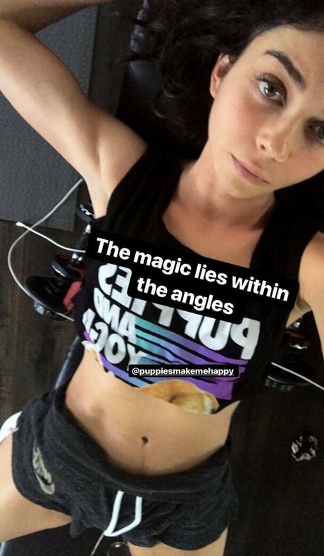 アラブの筋肉オンリーファンズ ヌード アーカイブ