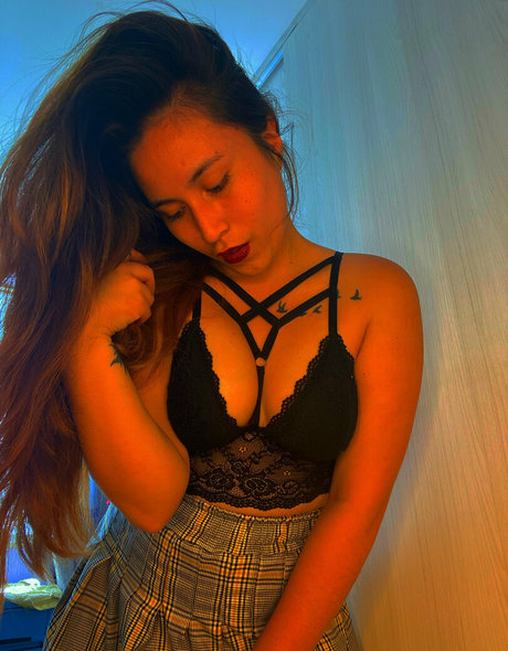 youcancallmewillow トップ女優 写真