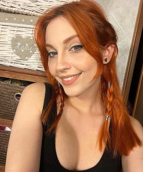 BDSM奴隷オンリーファンズ トップ 画像