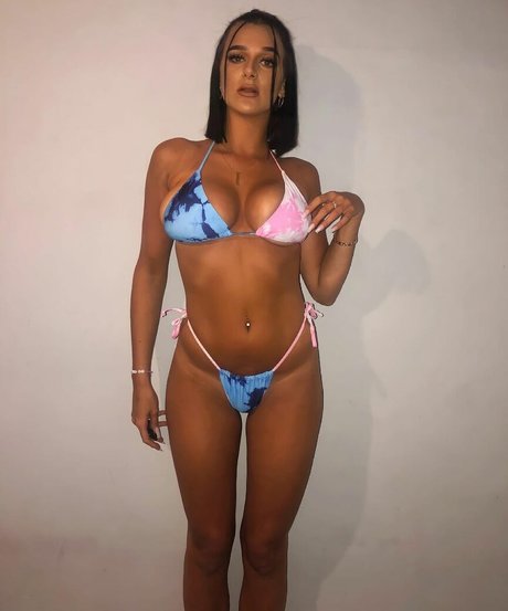 Louiseereid ポルノスター 写真